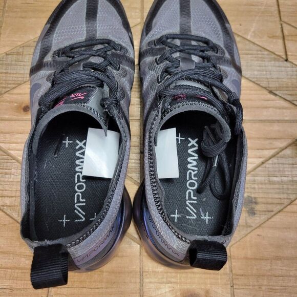 Nike Air Vapormax 2019 Throwback Future Shoes Women's‎ Size 7 Gray Black Laser - Picture 10 of 11